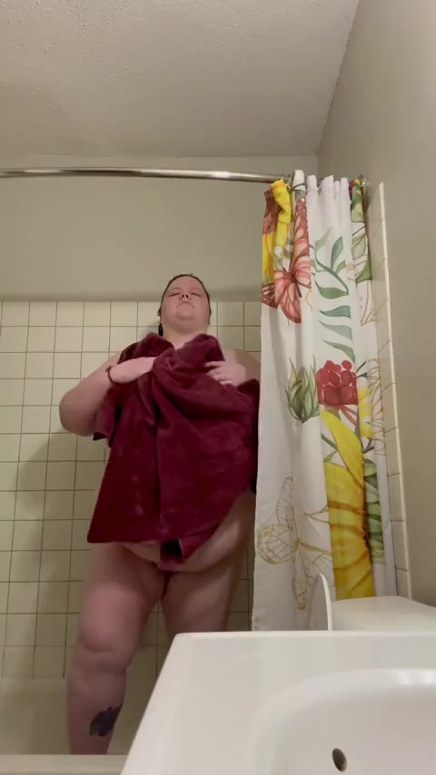 Thumbnail for MaryWett's Premium Video Towel drying after shower no sound
