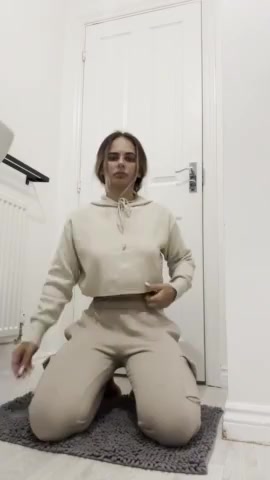 Thumbnail for LolaMae21's Premium Video Strip tease pussy play part1.