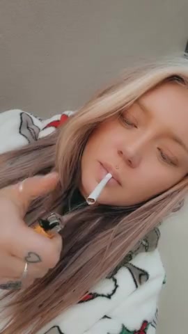 Thumbnail for MaddisonKing's Premium Video Smoke with me