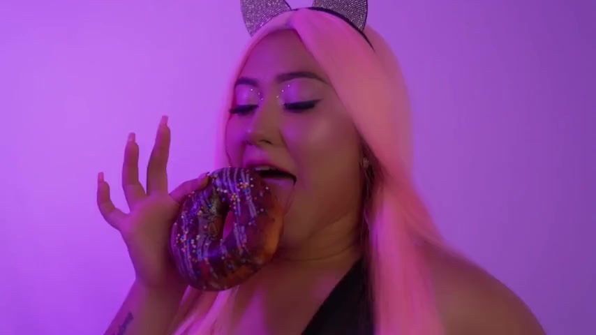 Thumbnail for PamelaTomsons's Premium Video Watch this video!