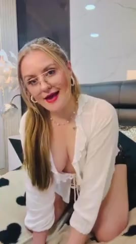 Thumbnail for LaurenSpitzz's Premium Video Watch this video!