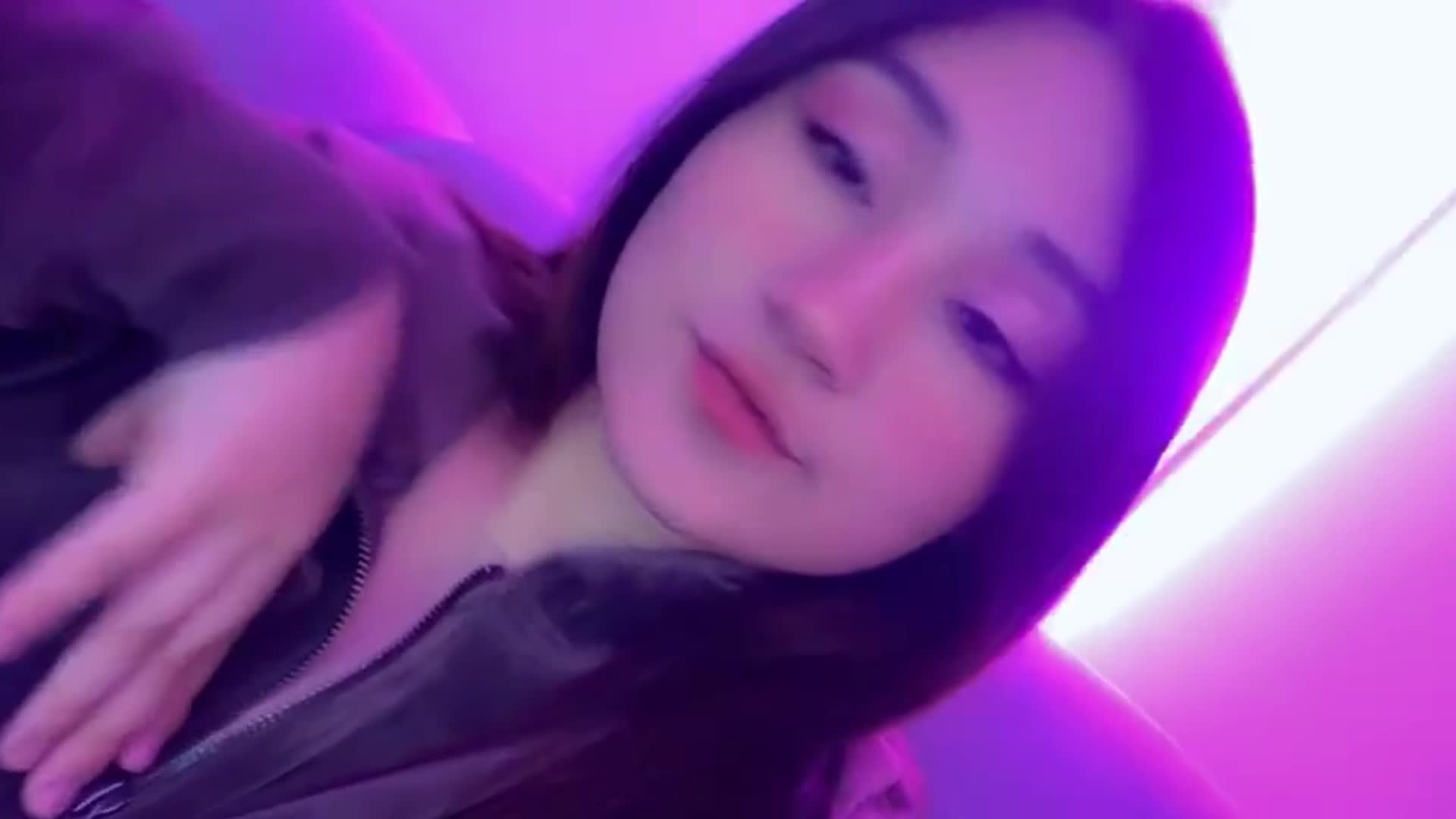 Thumbnail for MiaHarveyyy's Premium Video Watch this video!