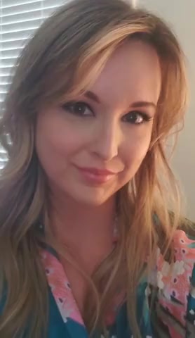 Thumbnail for BluEyedVenus's Premium Video In my kimono robe rubbing lotion on my legs and pedicured feet.