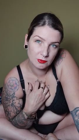 Thumbnail for PerverseGwenne's Premium Video Enjoyment.