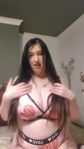 Thumbnail for milfnextdoormaddy's Premium Video Watch this video!