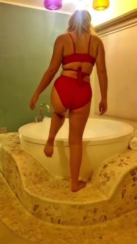 Thumbnail for CuteBootyBabe21's Premium Video Stripping & Cumming in Hot Tub