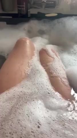 Thumbnail for FlirtyWithFreya's Premium Video Watch this video!