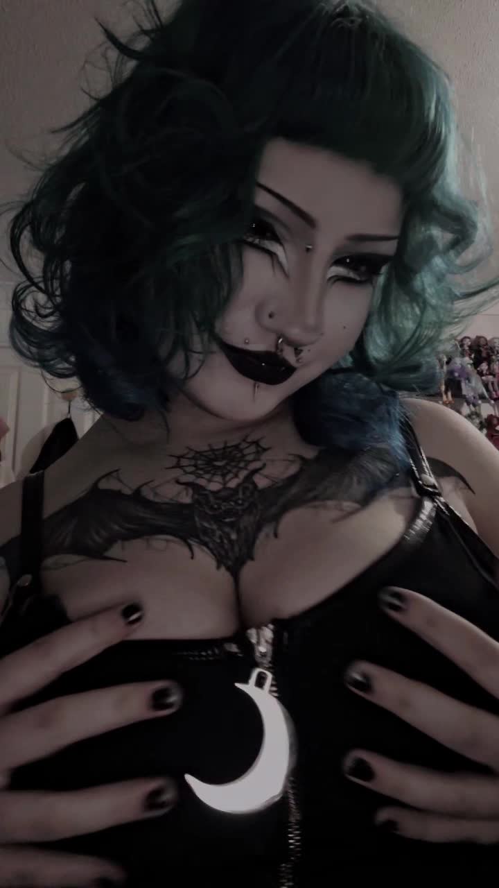 Thumbnail for GothicLuna's Premium Video Watch this video!