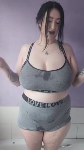 Thumbnail for milfnextdoormaddy's Premium Video Watch this video!