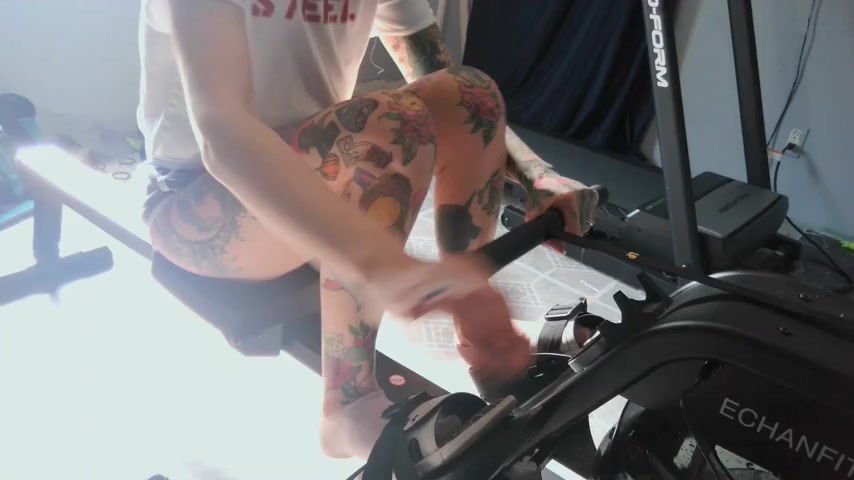 Thumbnail for Milfwife94's Premium Video watch me work out on row machine, clothes on,, this time ;)
