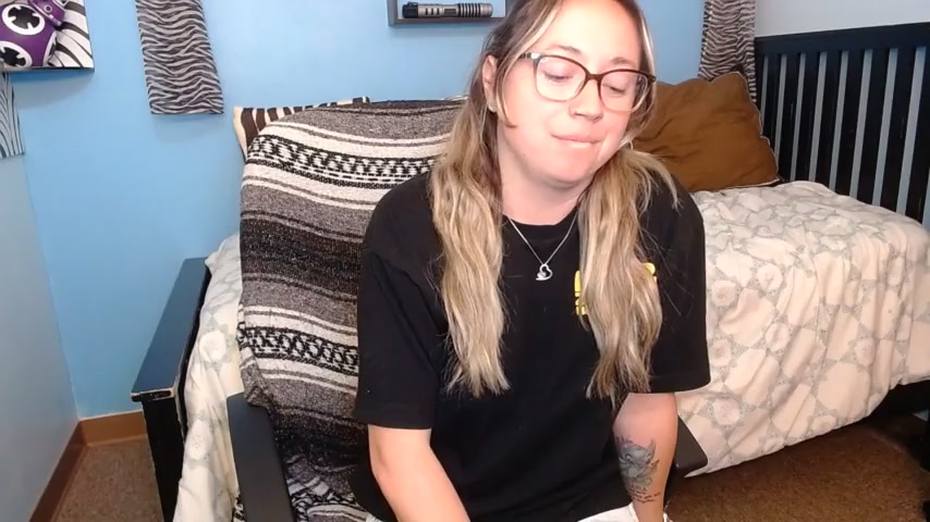 Thumbnail for SkyJonesXO's Premium Video Watch this video!