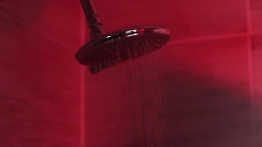 Thumbnail for CristynRosse's Premium Video Take a bath with me