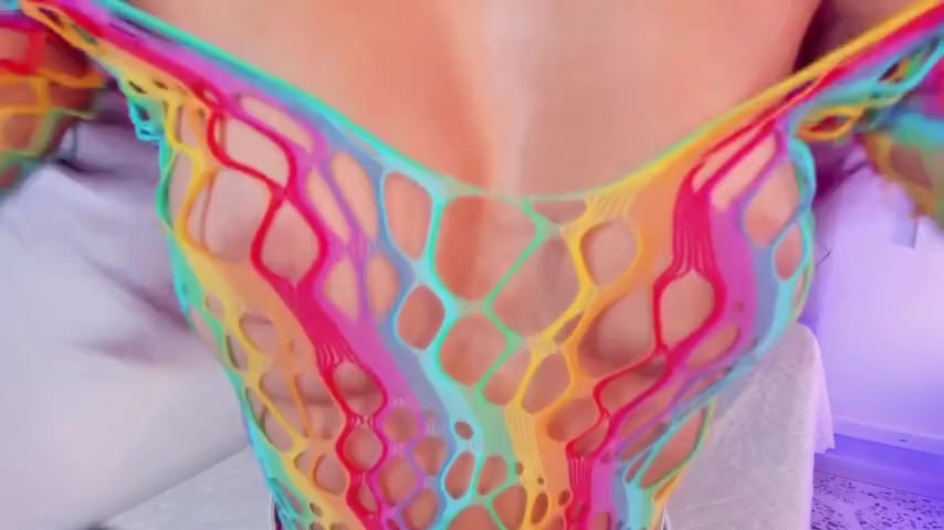 Thumbnail for EmillyGonzalez24's Premium Video Making my nipples o hard with my fingers..