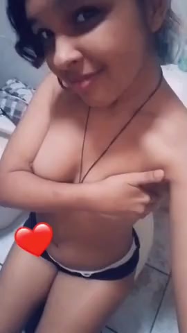 Thumbnail for BabMmm26's Premium Video Latina 18 Topless