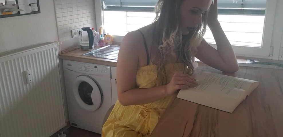 Thumbnail for Lauralust89's Premium Video Got horny while reading.
