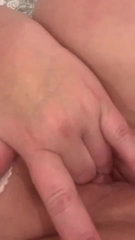 Thumbnail for SadieJaymes's Premium Video fingering myself