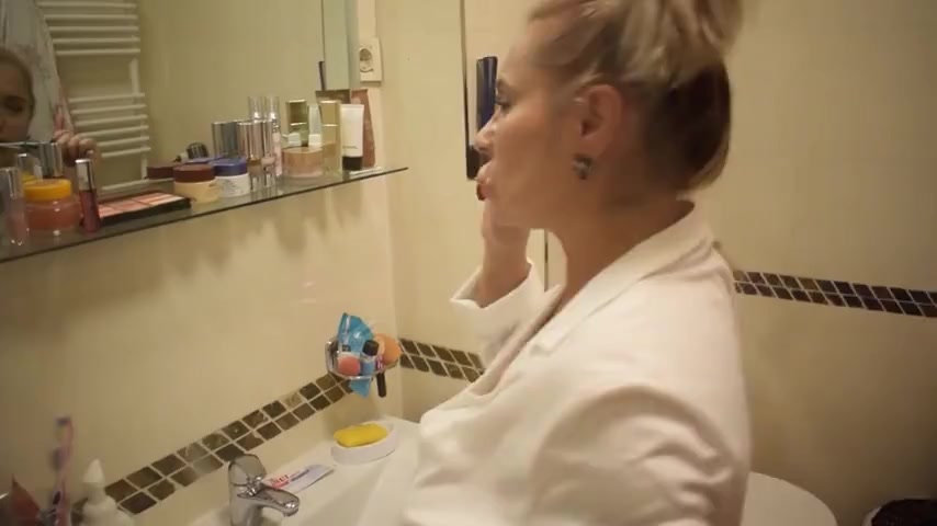 Thumbnail for EilleenMadsen's Premium Video morning routine