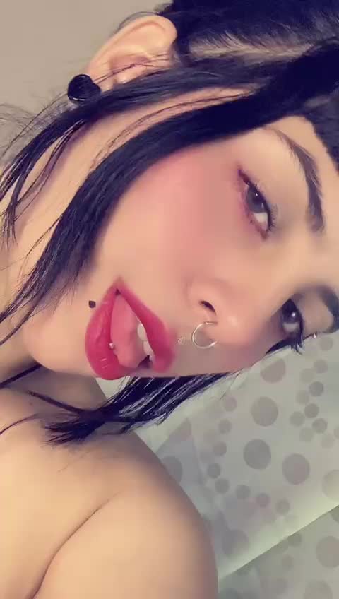 Thumbnail for Emily_santoss's Premium Video Watch this video!