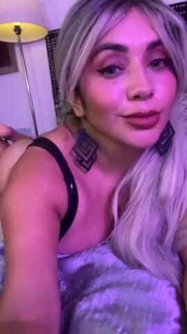 Thumbnail for Dakotapriincee's Premium Video Watch this video!