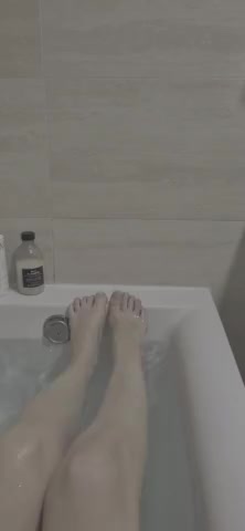 Thumbnail for JennyferDreams's Premium Video dripping from my feet