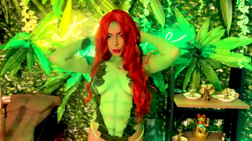 Sexy Poison Ivy Cosplay Porn - Poison ivy cosplay, deepthroat queen - Sex Video with GiaKendrick | Jerkmate