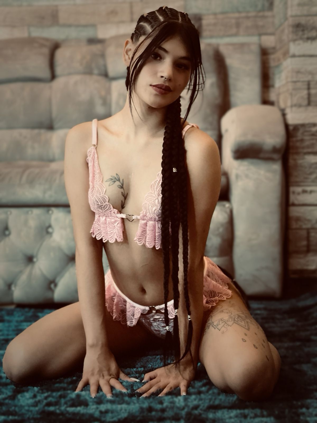 emilyrousse18 from Jerkmate