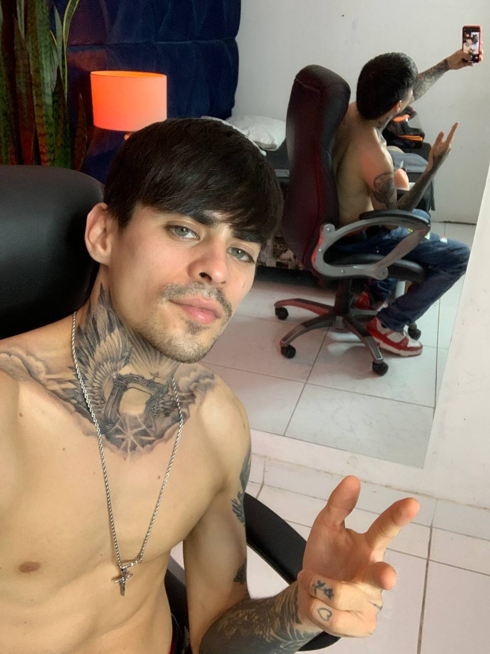 aron_muller from Jerkmate