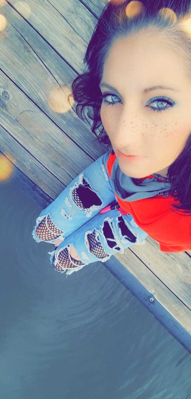 luciacrywolf from Jerkmate