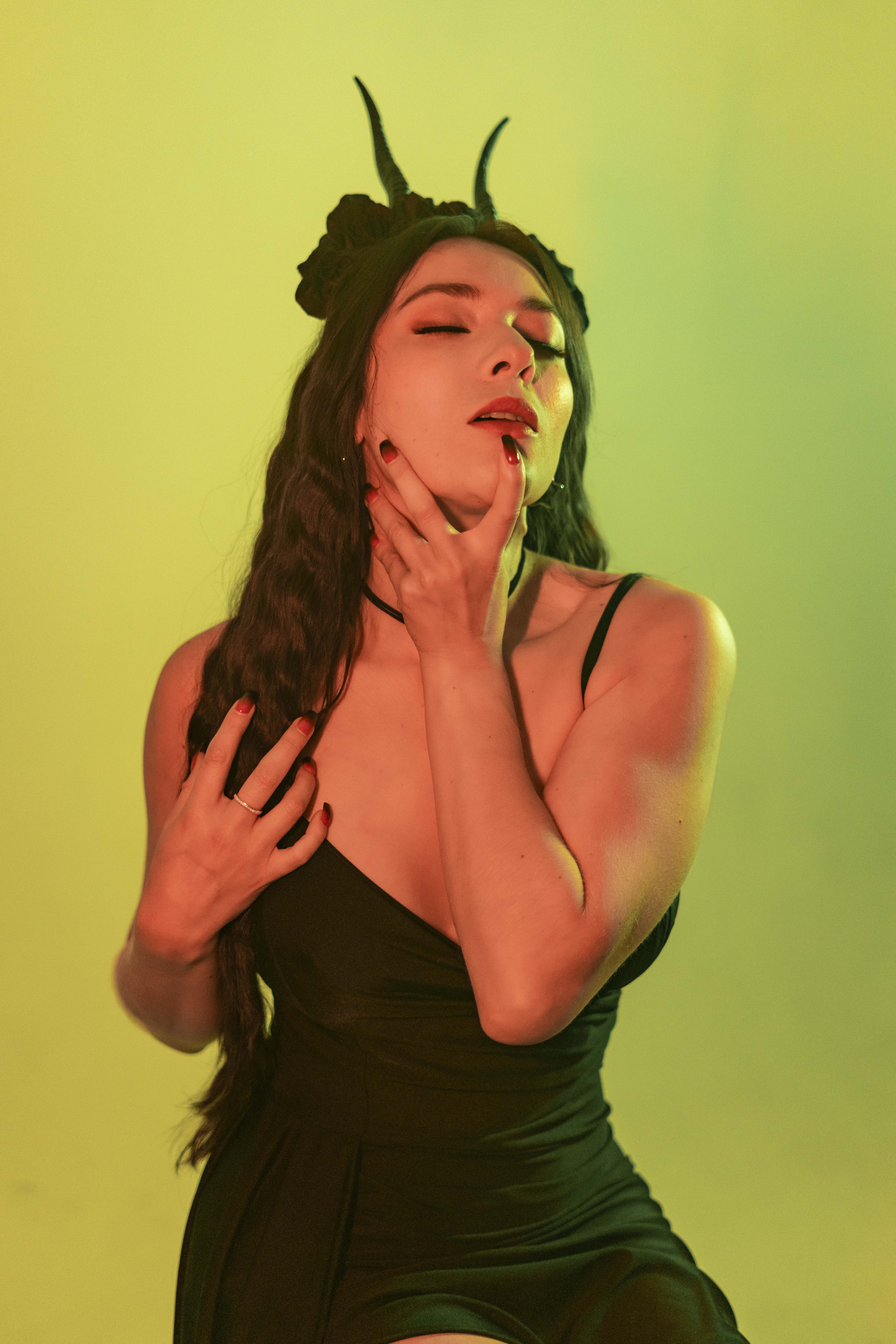 taniasaanders from Jerkmate