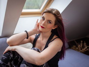 PURExEmma Cam » Beautiful Austrian Live Cam Girl Photo
