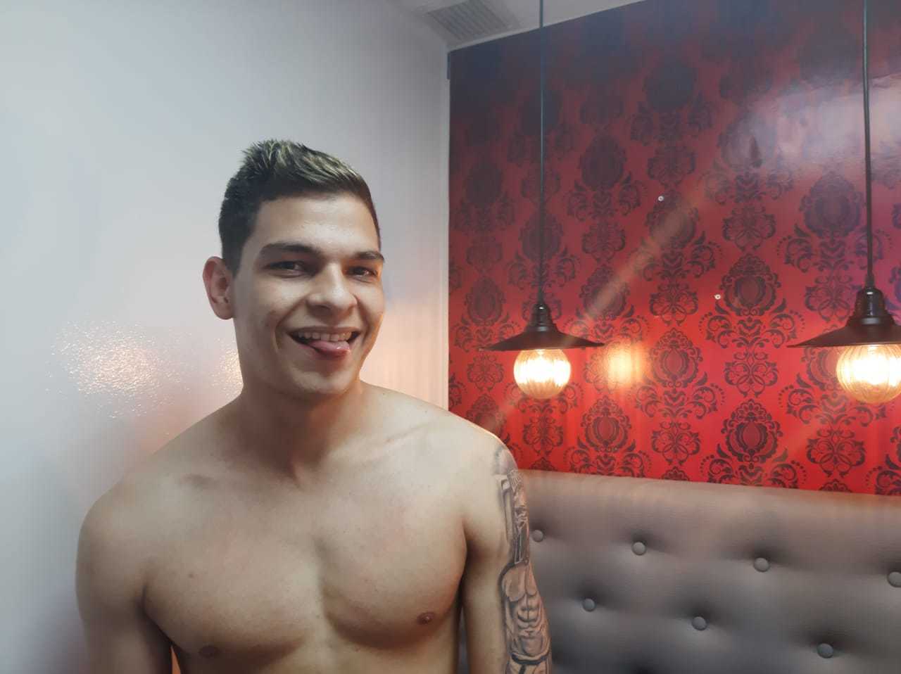 victor_warren from Jerkmate