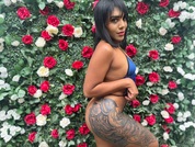 layladecket pic