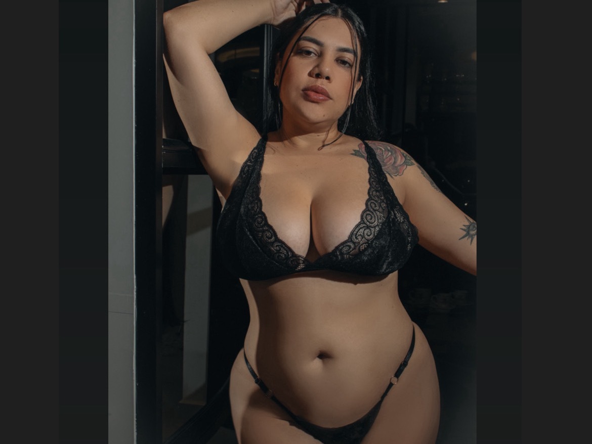 andreabusty from Jerkmate