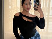 HilaryQueenn
