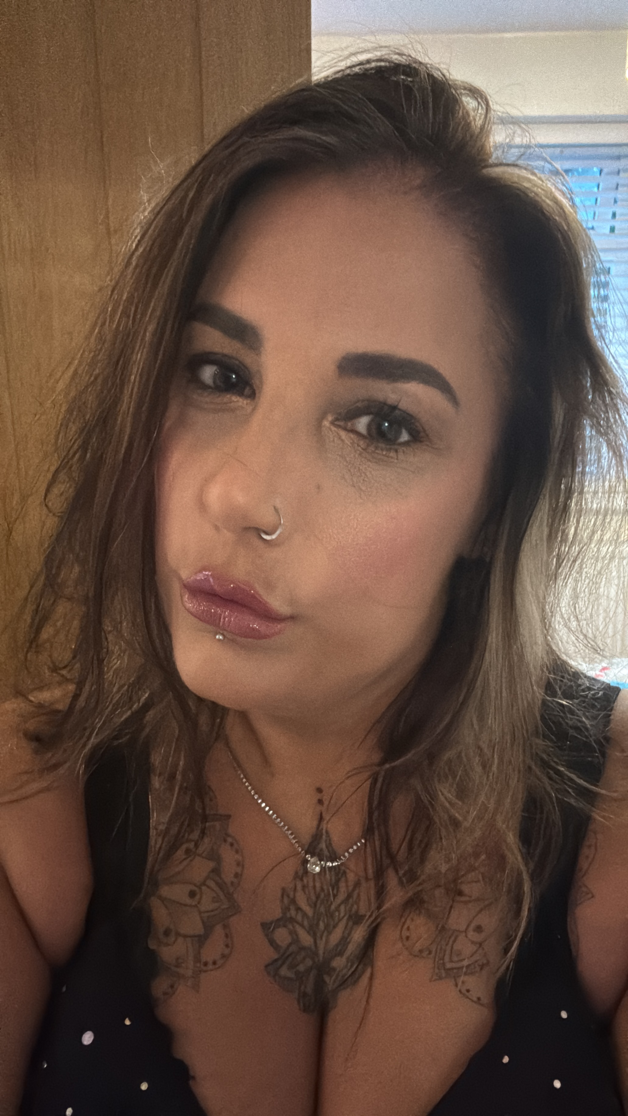 ivybelle_milfuk from Jerkmate