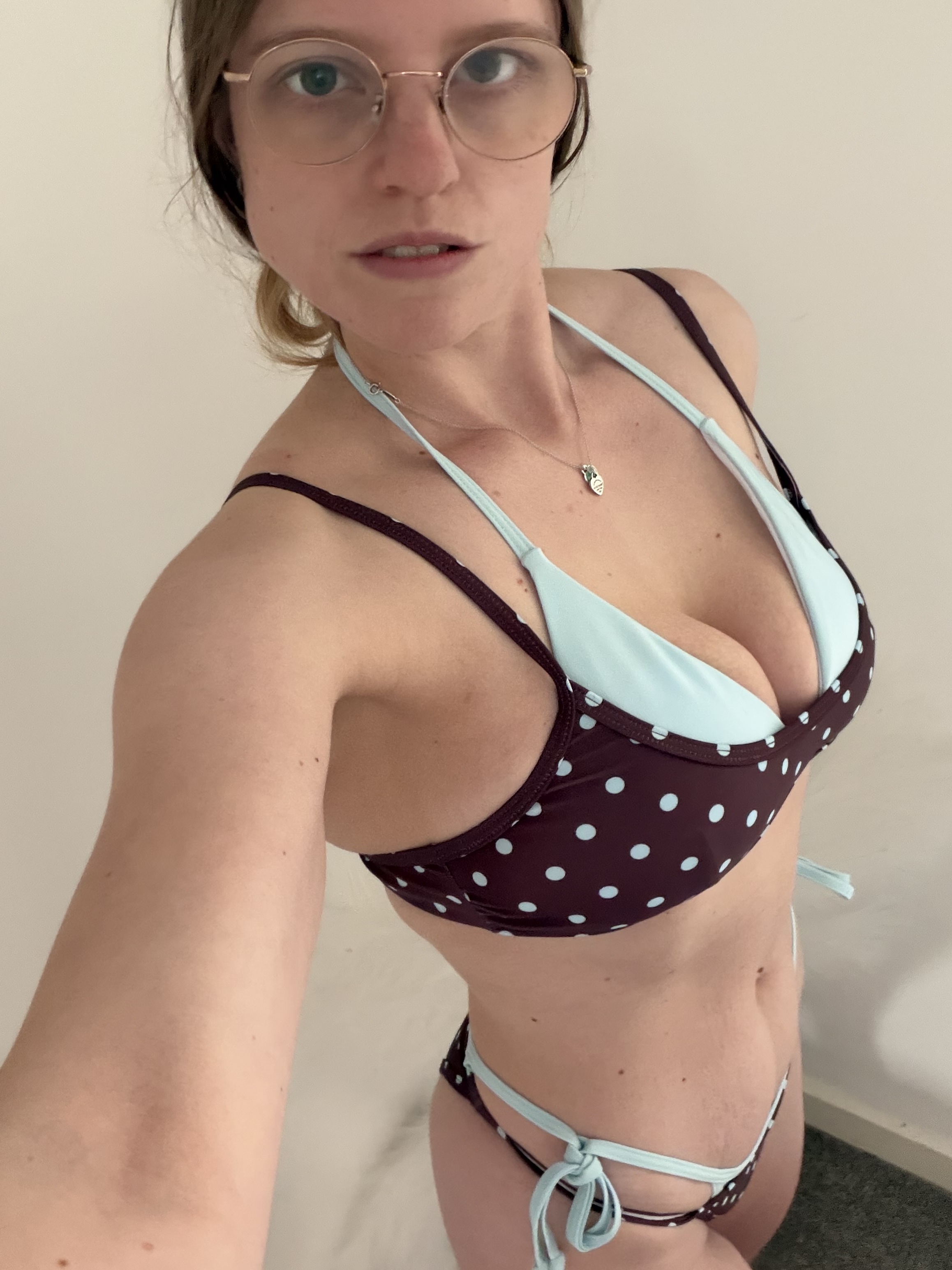 BustyKellyXXX picture 8