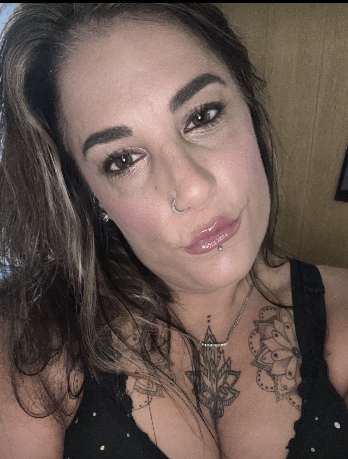 ivybelle_milfuk from Jerkmate