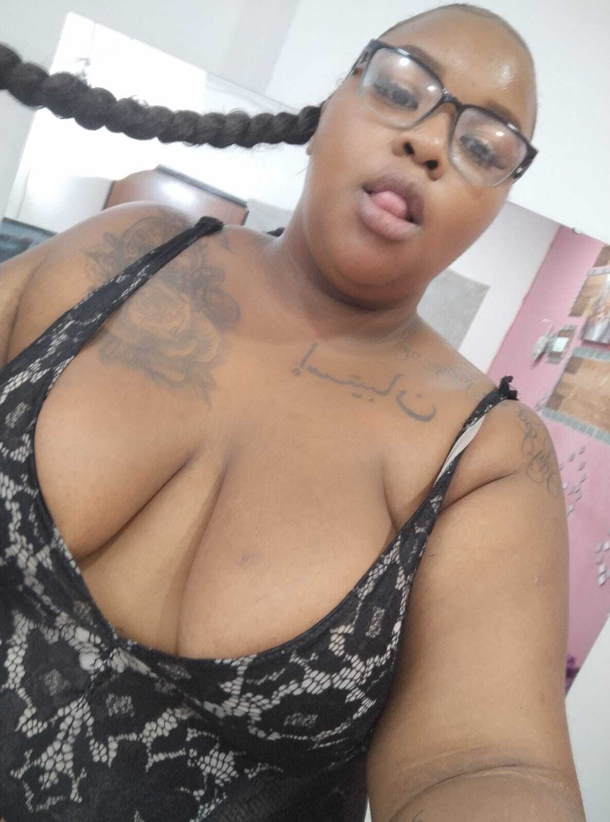 BriyinaBloom