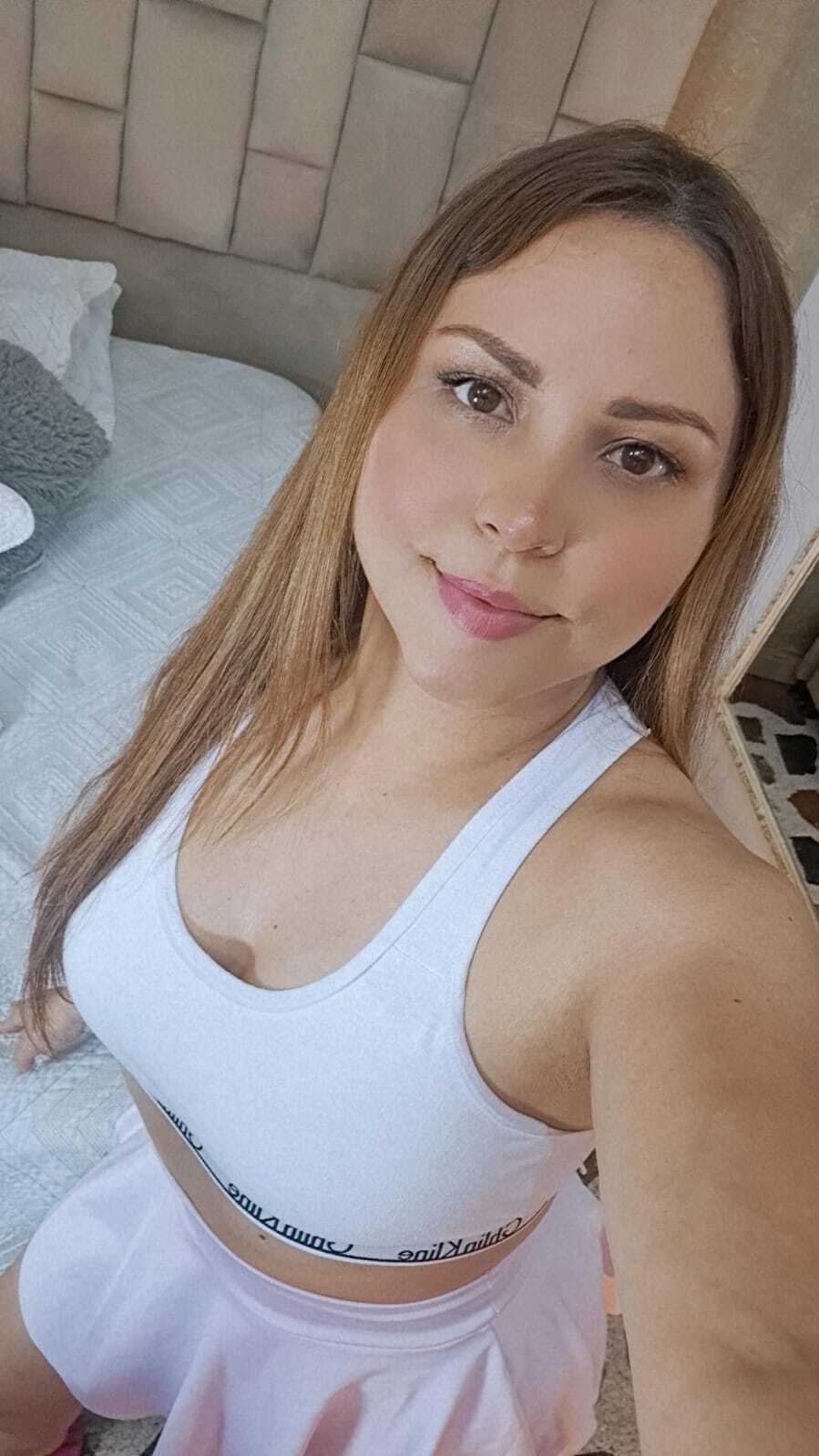 cloesummerr from Jerkmate