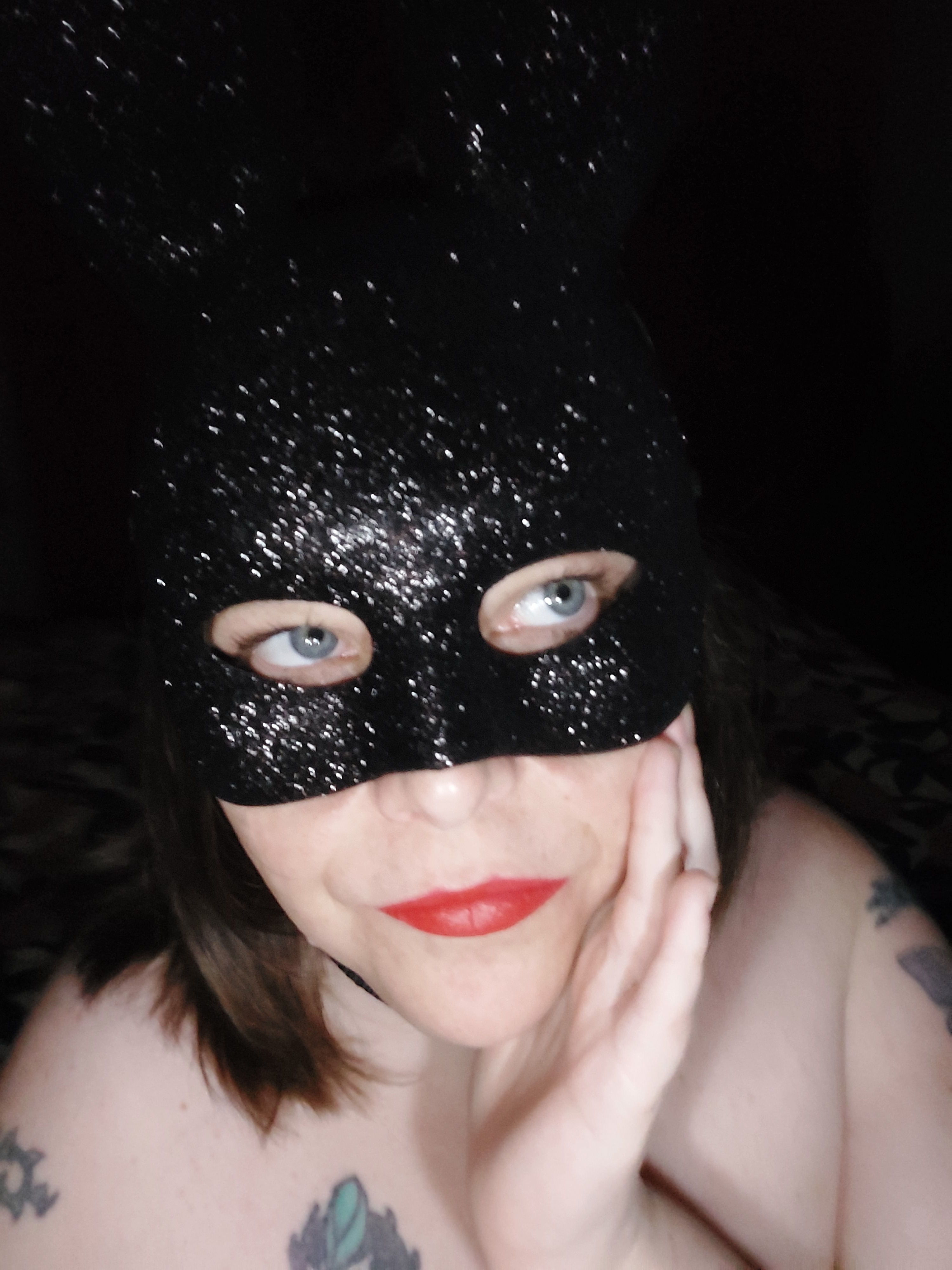 britishcourtneymilf from Jerkmate