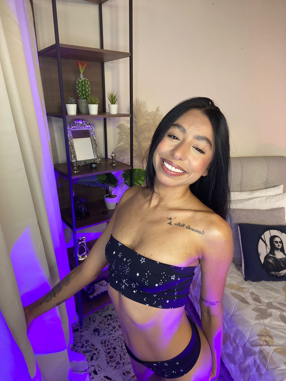 anntonelaa from Jerkmate