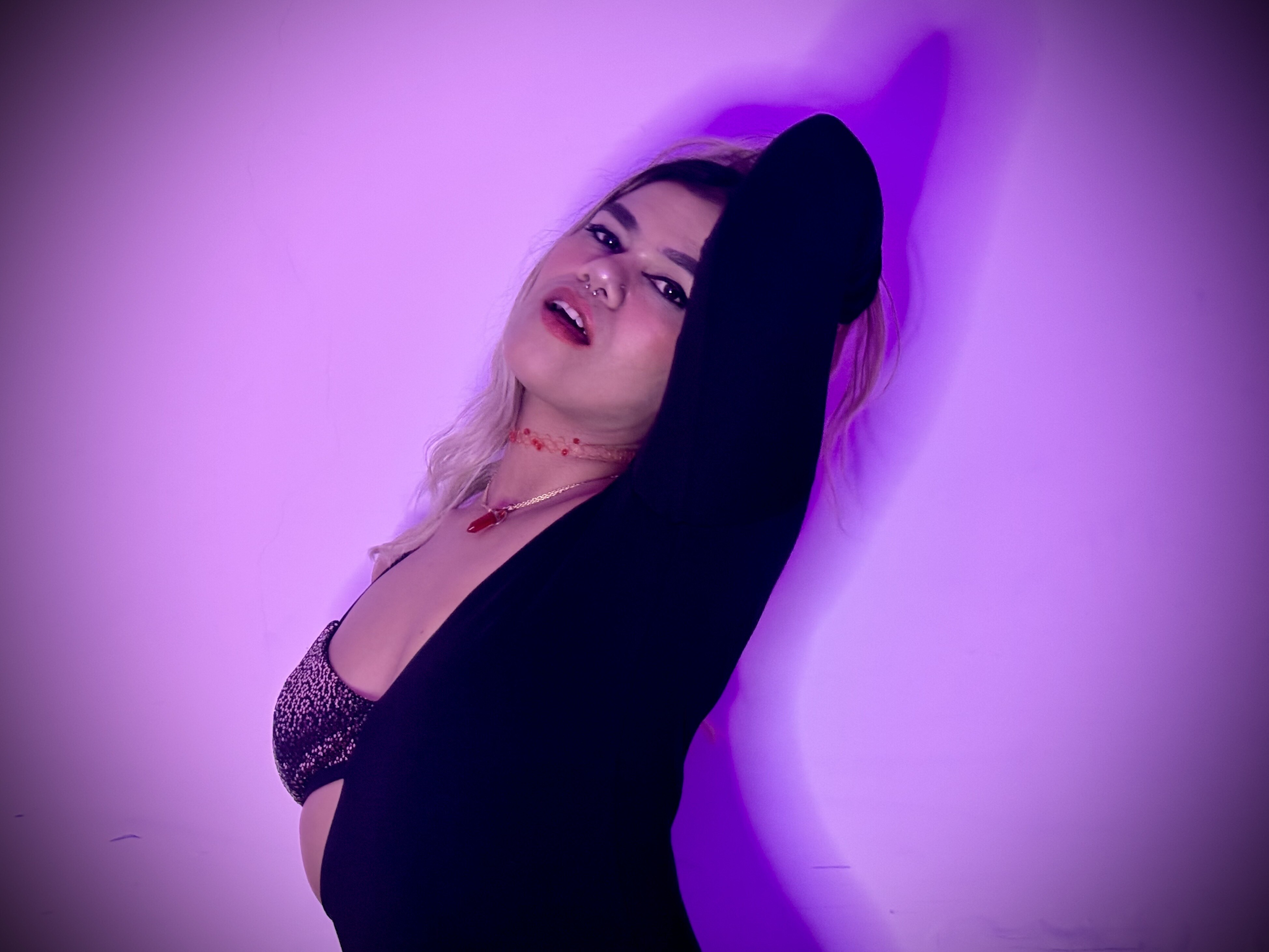 angelinadustin from Jerkmate