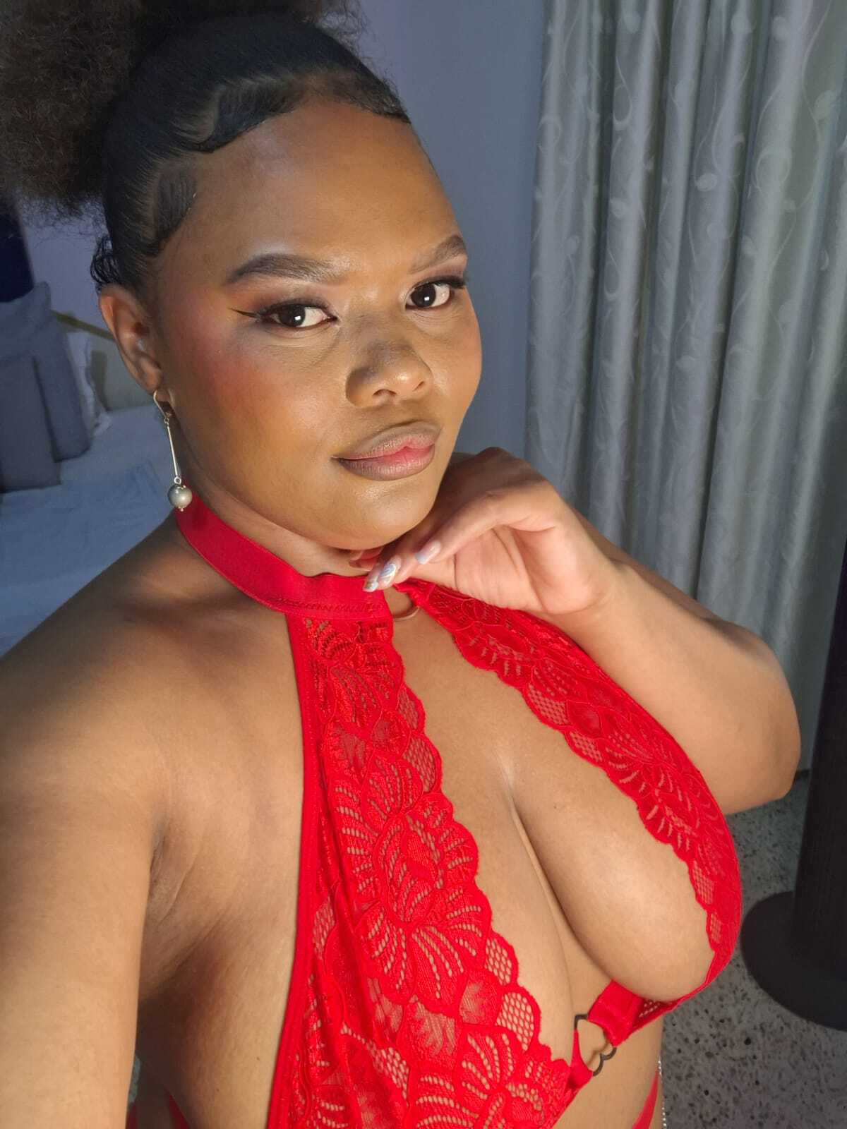 OrianaMore