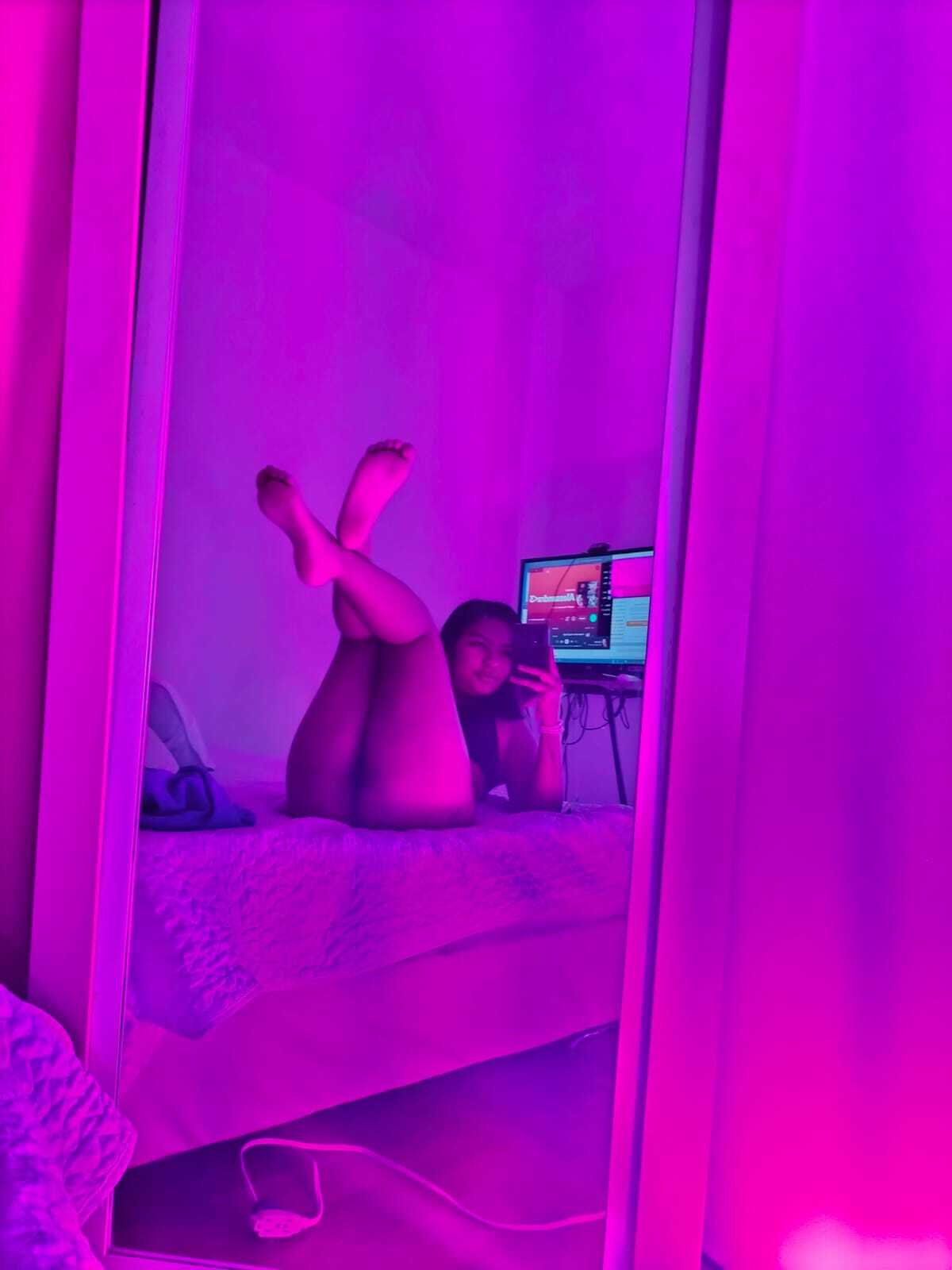 kamiilagomez from Jerkmate