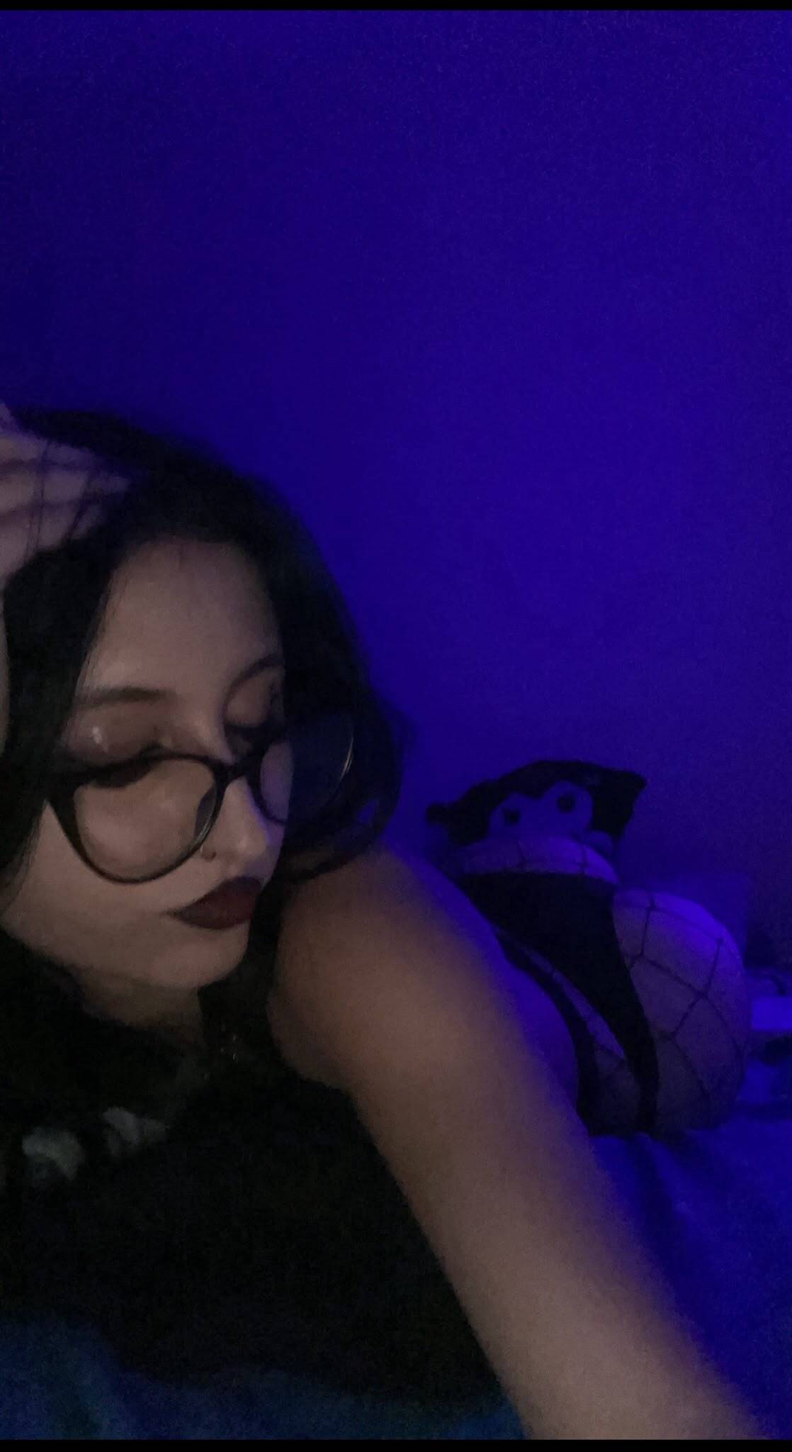 KiraBelle18 photo 7
