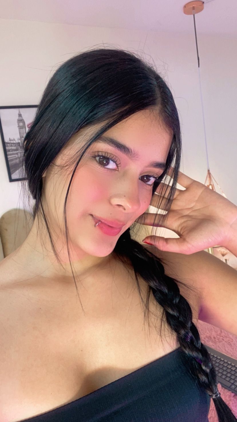 isaaqueen from Jerkmate