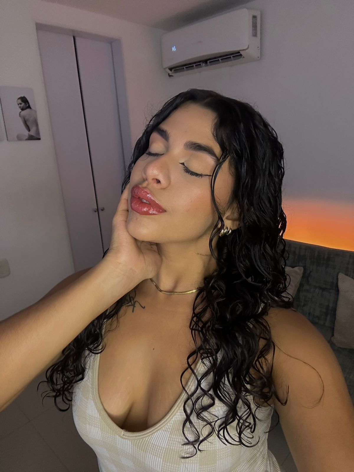 clarckbella from Jerkmate