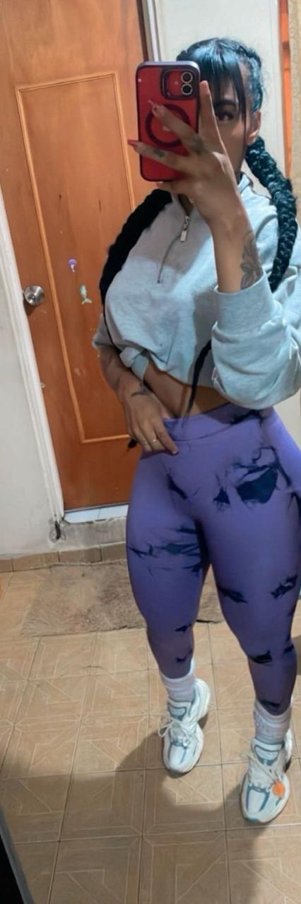 emmaebonyx19 from Jerkmate