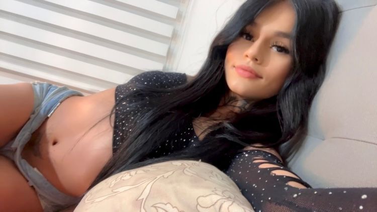bunny_velez from Jerkmate