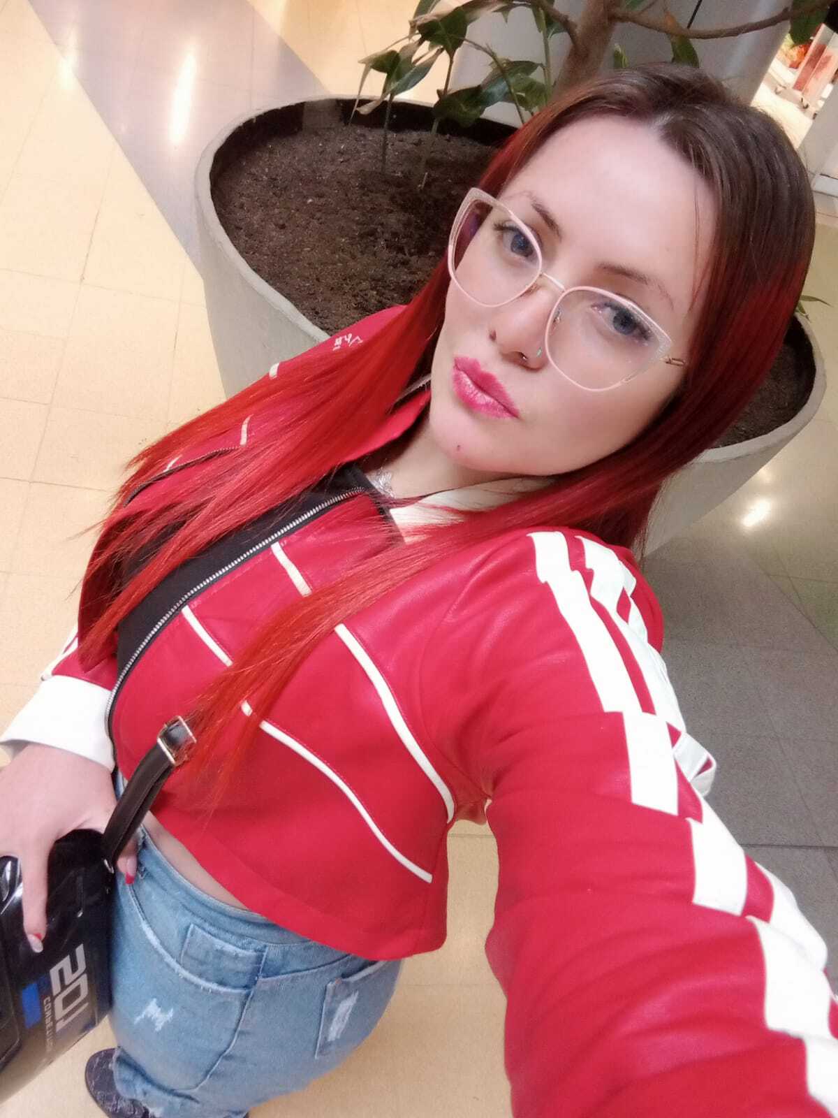 Carolinhe26